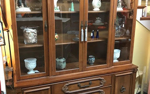 China Cabinet Bassett Furniture Dishes Dining